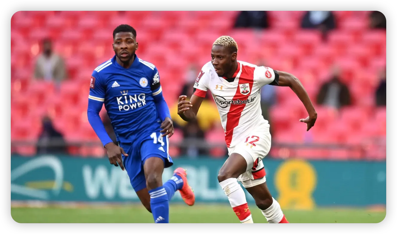 Dramatic Late Winner Secures Foxes' Progress