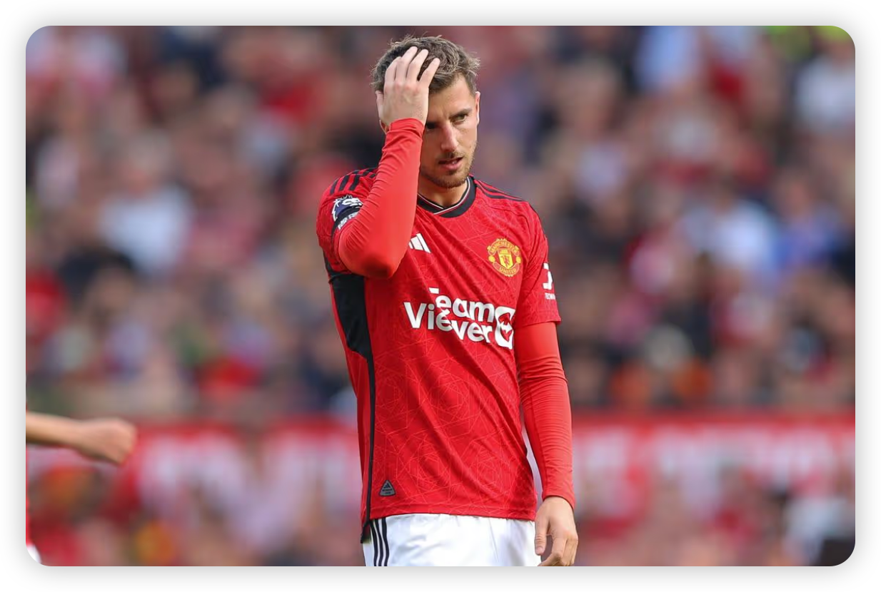 Red Devils Initiate Talks for Mount's Signature