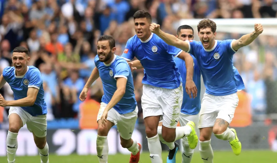 A Tactical Battle from the First Whistle